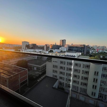 Center Apartment Palas Mall View Яш Екстериор снимка