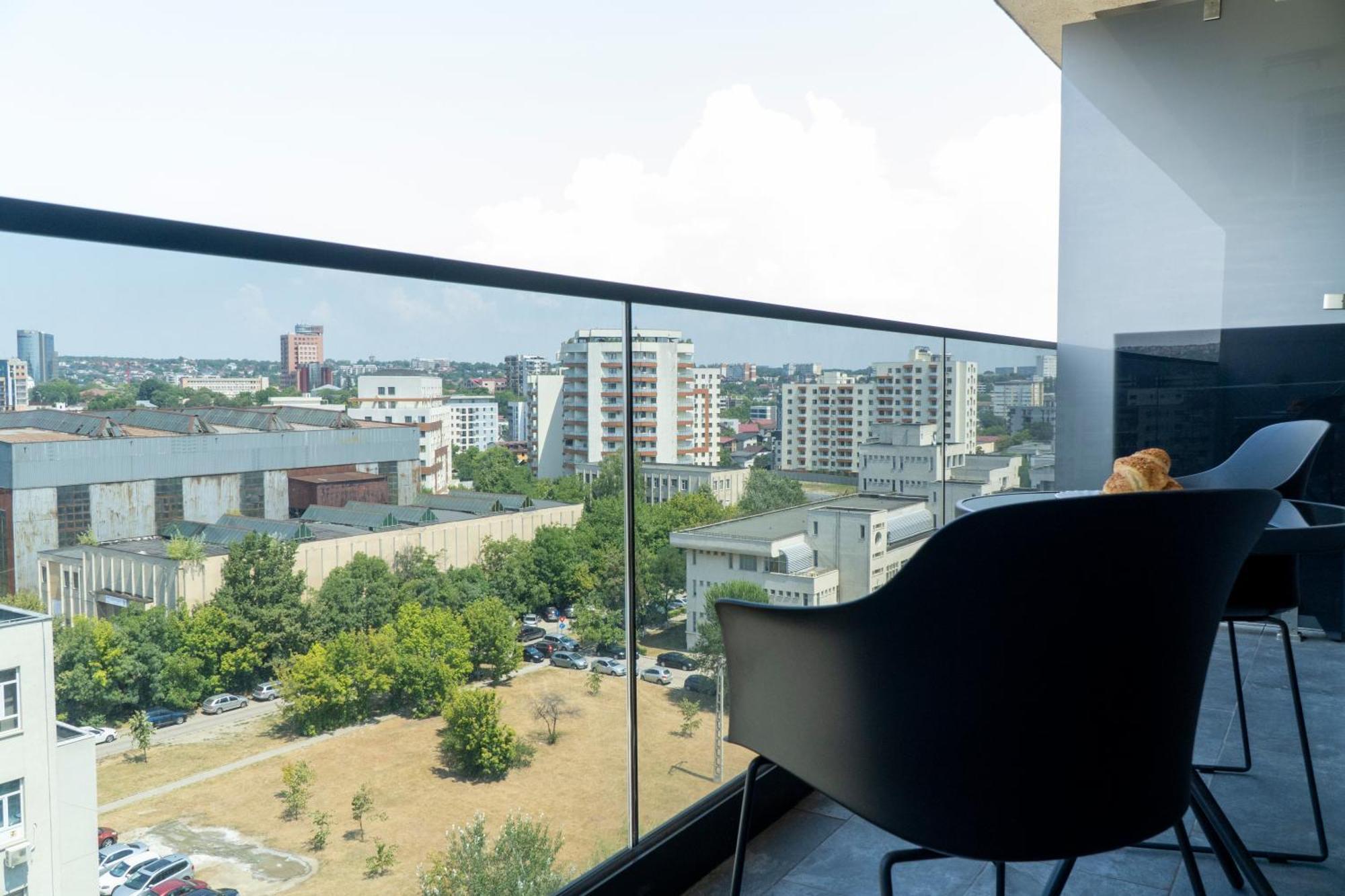 Center Apartment Palas Mall View Яш Екстериор снимка