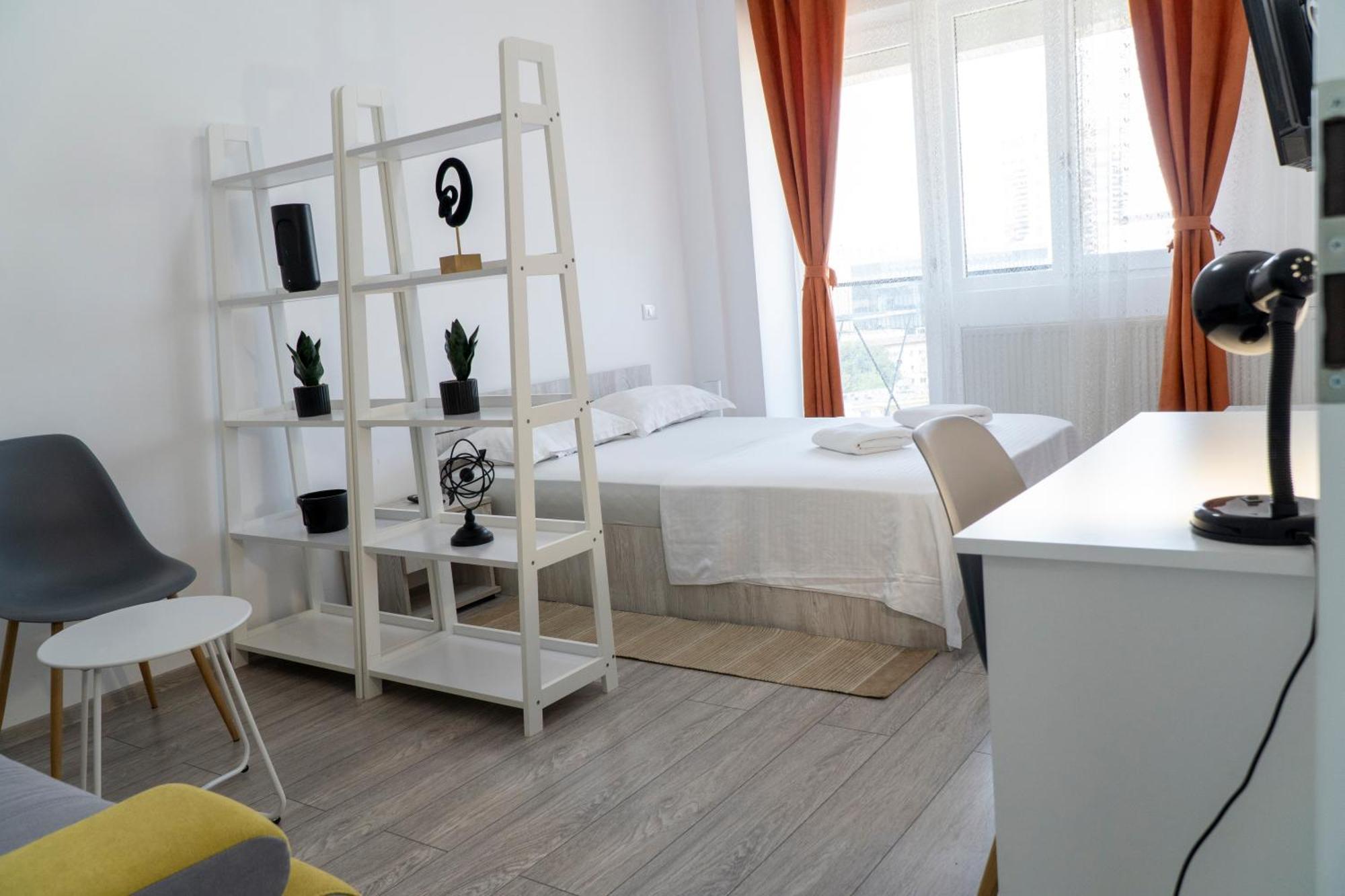 Center Apartment Palas Mall View Яш Екстериор снимка