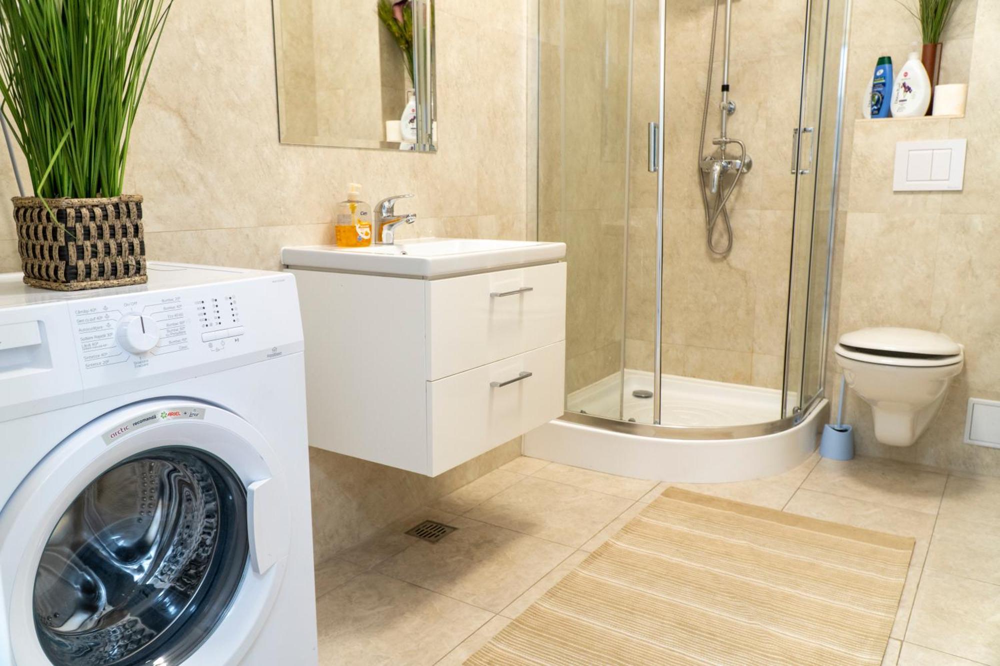 Center Apartment Palas Mall View Яш Екстериор снимка