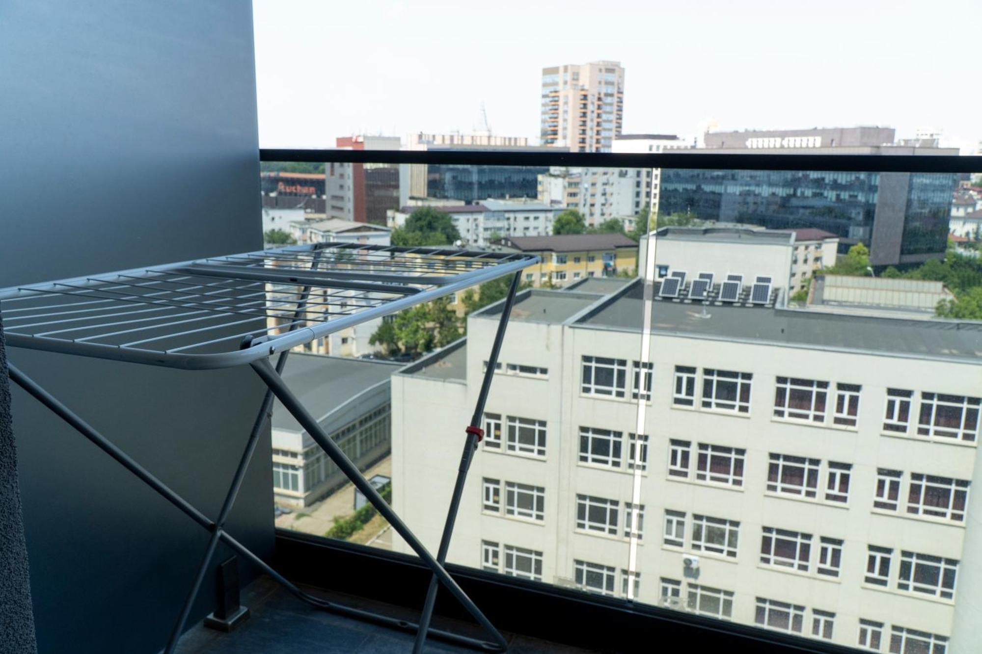 Center Apartment Palas Mall View Яш Екстериор снимка